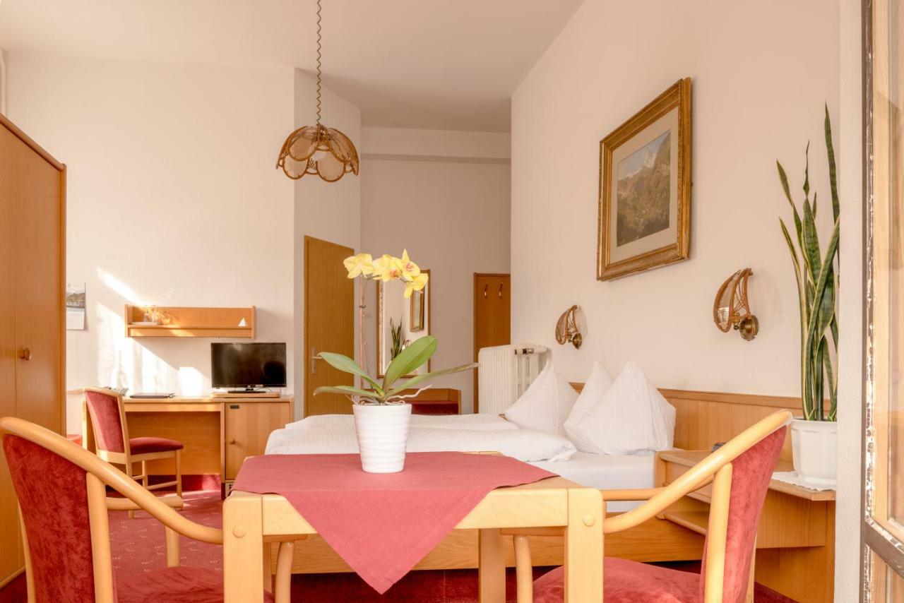 Hotel-Pension Heimburg Bad Elster Exterior photo